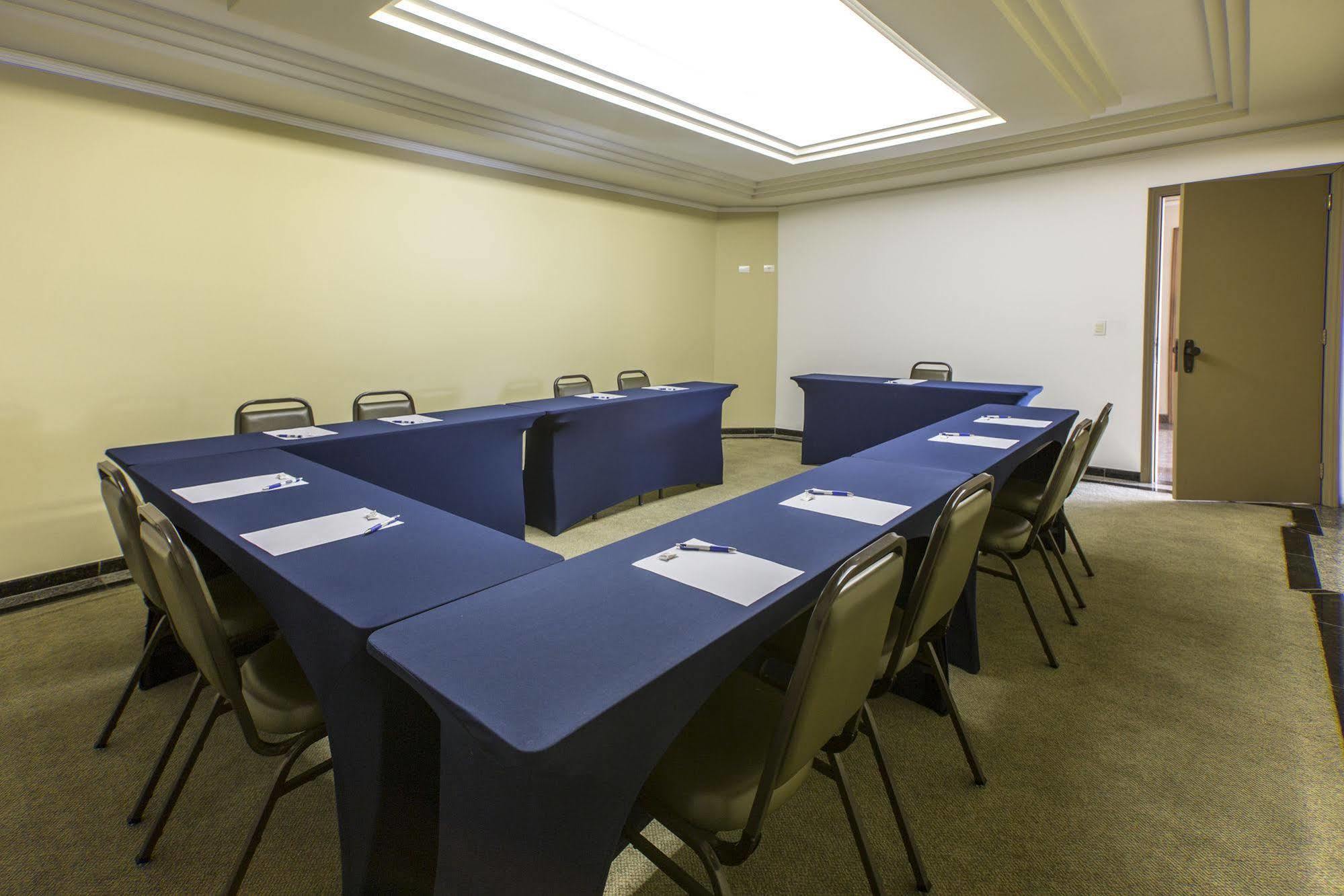 Astron Suites Sao Jose Dos Pinhais By Nobile Luaran gambar